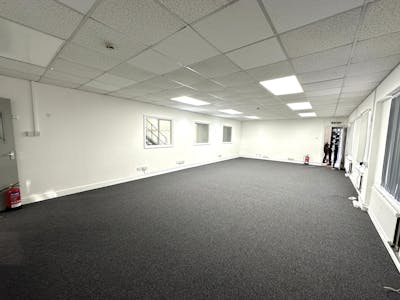 Unit 5 Somers Place, Brixton, Industrial / Leisure To Let - 20260120_140830383_iOS.jpg