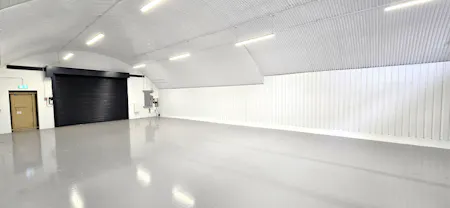 Arch 451, Andre Street, London, Industrial To Let - 20260508_124807 - Edited.jpg