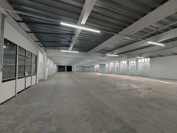 Cadogan House, London, Industrial / Warehouse To Let - 2.jpg