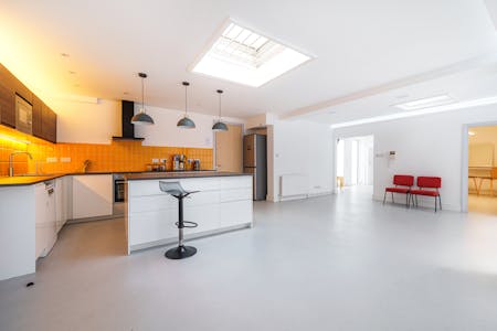 8-9 Pratt Mews, Camden, Office To Let - 1100259 4.jpg