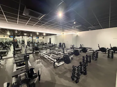 Unit 1, 102 Meadow Lane, Nottingham, Retail For Sale - Photo 27-08-2026, 14 28 22 (5).jpg
