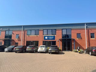 Unit 2 The Swallowfield Centre, Hayes To Let - IMG_6547.jpg