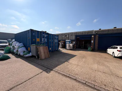 Unit 17, Basildon, Industrial To Let - WhatsApp Image 2026-07-17 at 8.28.42 AM (6).jpeg