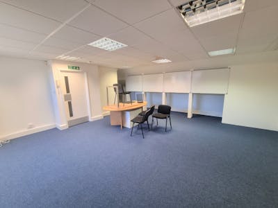 Sanford House, Horsham, Office To Let - 4.jpg