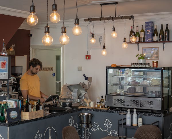 178 Garratt Lane, London, Bar / Cafe (A1) Lease Assignment - 20241004 1.png