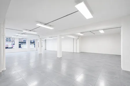 9-13 Osborn Street, London, Office To Let - Bright Empty Industrial Loft Interior.png
