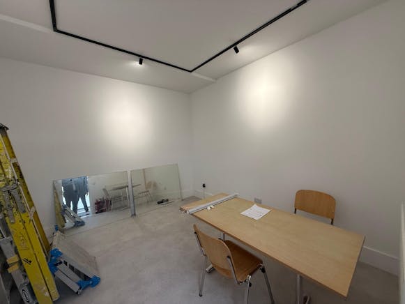 7 Eldon Way, Hockley, Leisure / Office To Let - WhatsApp Image 2026-03-04 at 17.40.17.jpeg