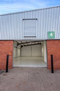 Oakbank Trading Estate, Garscube Road, Glasgow, Industrial To Let - DSC_0774.jpg