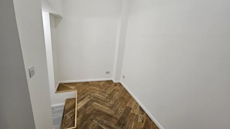 39-41 Leather Lane, London, Retail To Let - 90107308afe2465483d8955e152b7c35.jpg