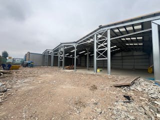 Units 1-3, Russell Gardens, Wickford To Let - 1bf78b43060443d99c754573a2d3956a.jpg