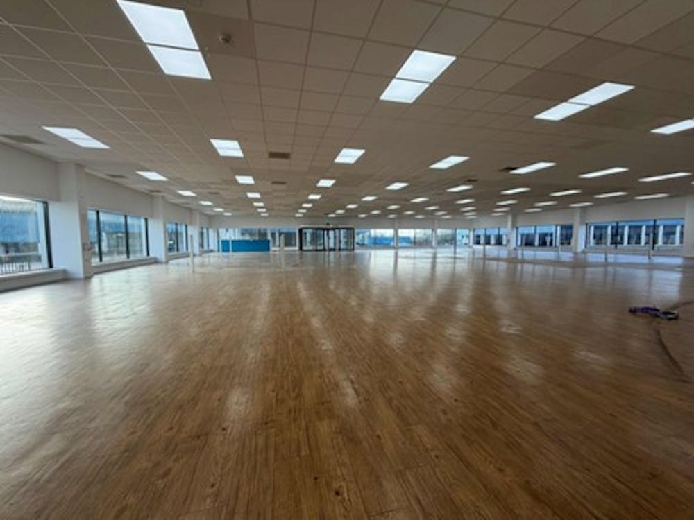 Unit 1 Hogarth, 39-40 Hythe Road - Picture2.jpg