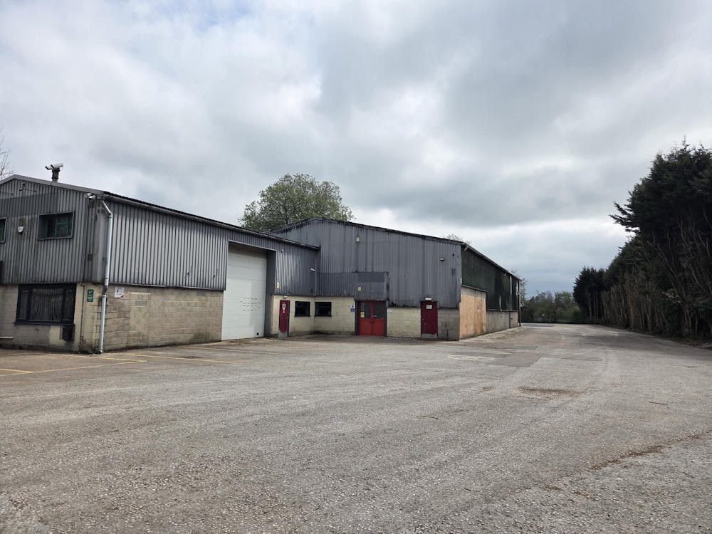 Former Huws Gray Builders Merchants - 1000016083.jpg