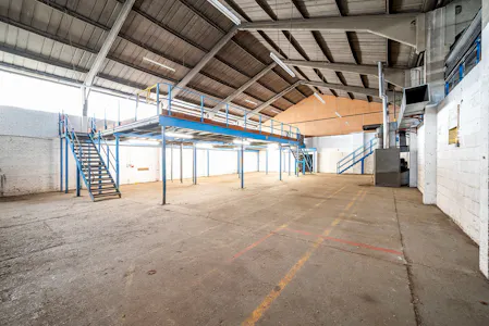375 Bath Road, Slough, Industrial To Let - c5fe1ae8-36a9-41a5-8015-d8e84ee734f7.jpg