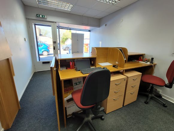 223A Fenwick Road, Glasgow, Retail To Let - 1000032793.jpg