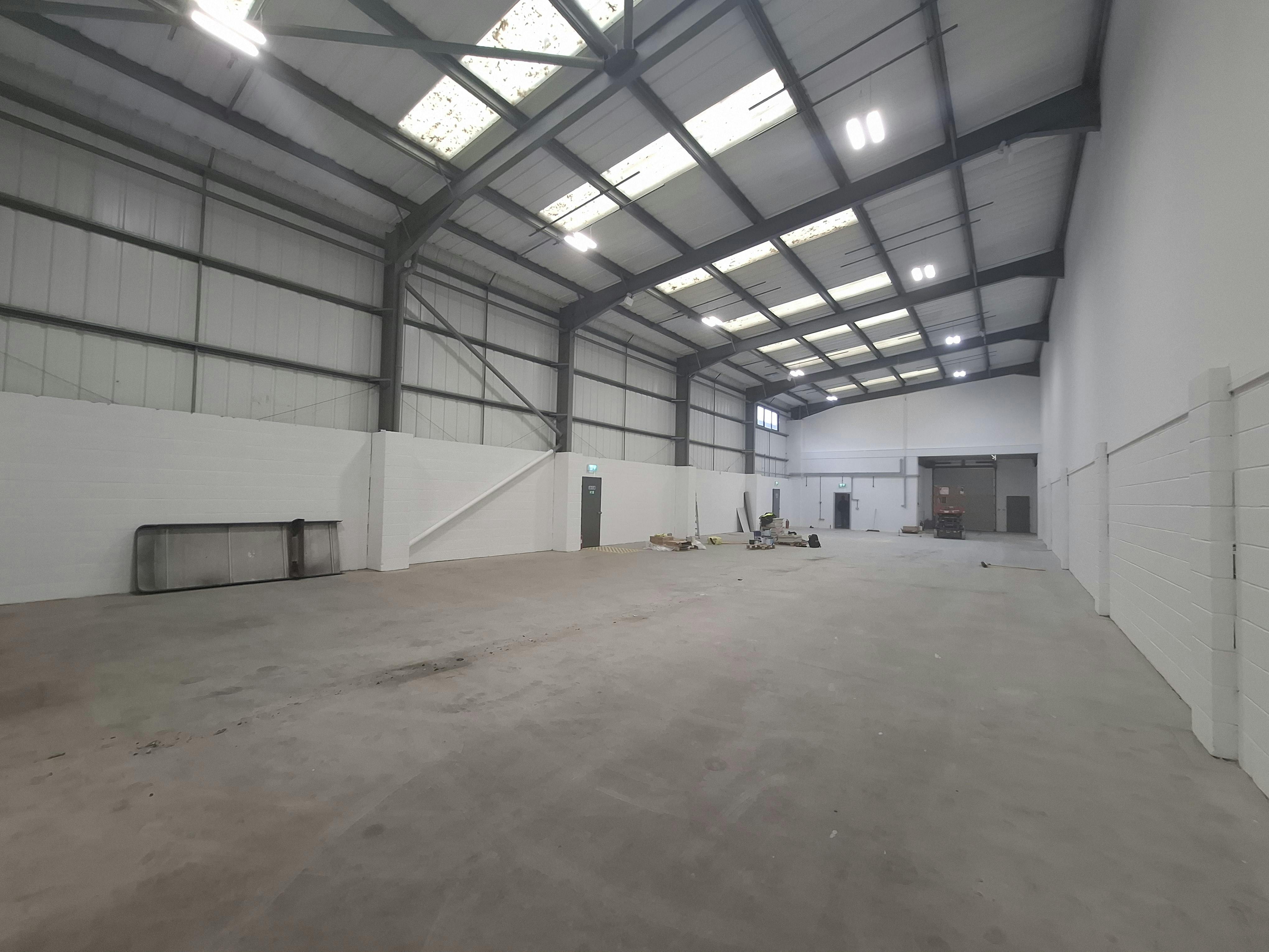 Industrial Unit in Bromsgrove - photo 2
