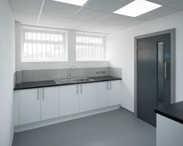 18 Manor Grove, London, Industrial / Industrial/Logistics To Let - Kitchenette.jpg