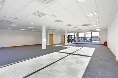 4-7 Teal Court, Anglo Office Park, Amersham, E (Commercial / Business / Service) / Investment / Office For Sale - Unit 4 Anglo Office Pk fpz178699 6.jpg