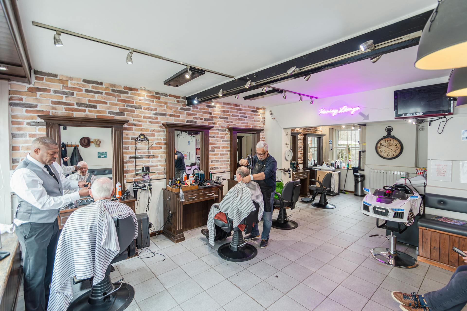 Investment in Wimborne Minster - photo 2