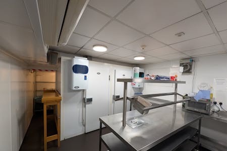 60 Paul Street, London, Leisure / Retail To Let - PXL_20260422_123322870.jpg