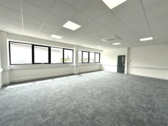 Units 2 & 3 Wembley Trade Park, Wembley, Industrial To Let - 20260521_110958844_iOS.jpg