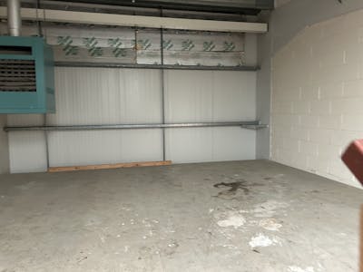 Unit 3&4, Cloberfield, Milngavie, Industrial To Let - IMG_0854.JPG