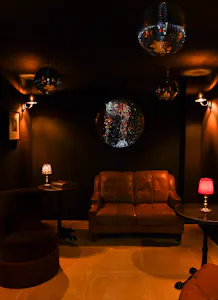 343 Ladbroke Grove, London, Retail To Let - DSC_4690 copy 3.jpg