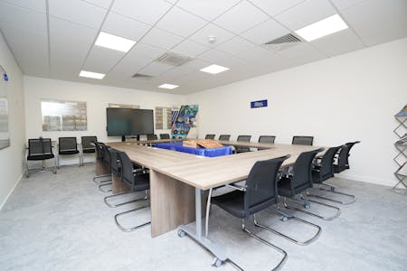 5 Spa Park, Spartan Close, Leamington Spa, Industrial/Logistics Lease Assignment - Martin Warehouse (9).jpg