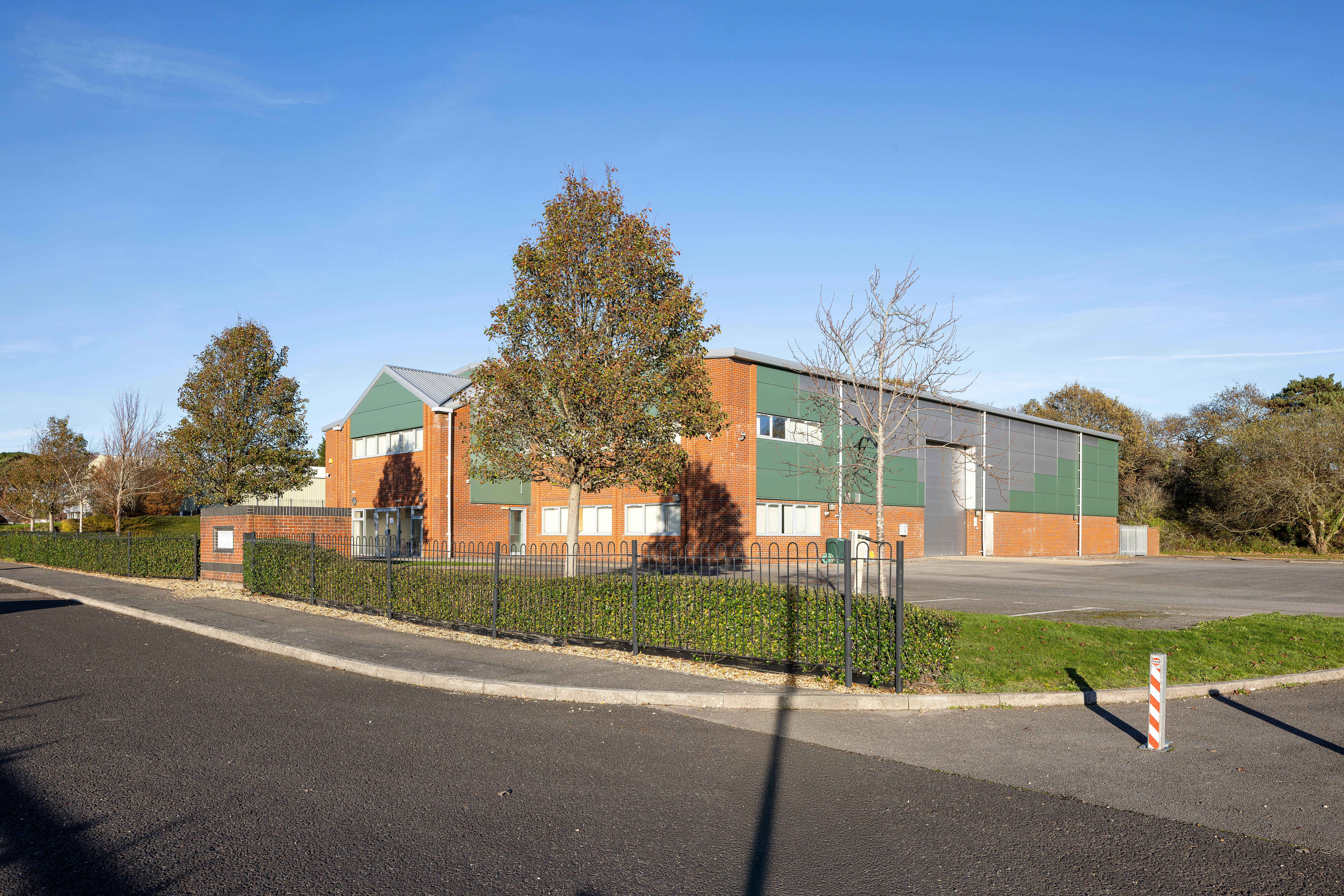 Office in Lymington - photo 4