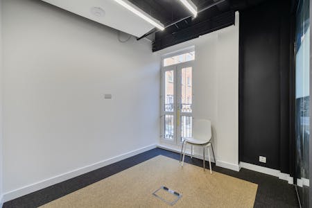3 Bath Place, London, Office To Let - 1430435-3-69b951960ce81.jpg
