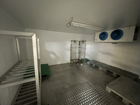 Unit 3, Bexhill-on-Sea, Industrial To Let - IMG_2215.JPEG