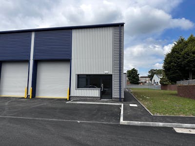 Unit A, Westminster Industrial Estate, Cradley Heath, Industrial / Warehouse To Let - 2.jpg