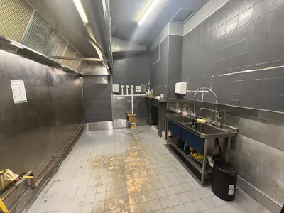 28 Warrender Park Road, Edinburgh, Retail To Let - kitchen.png