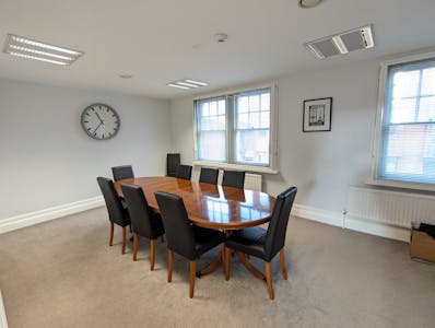 23 King Street, Watford, Office For Sale - PXL_20251210_102418181.jpg