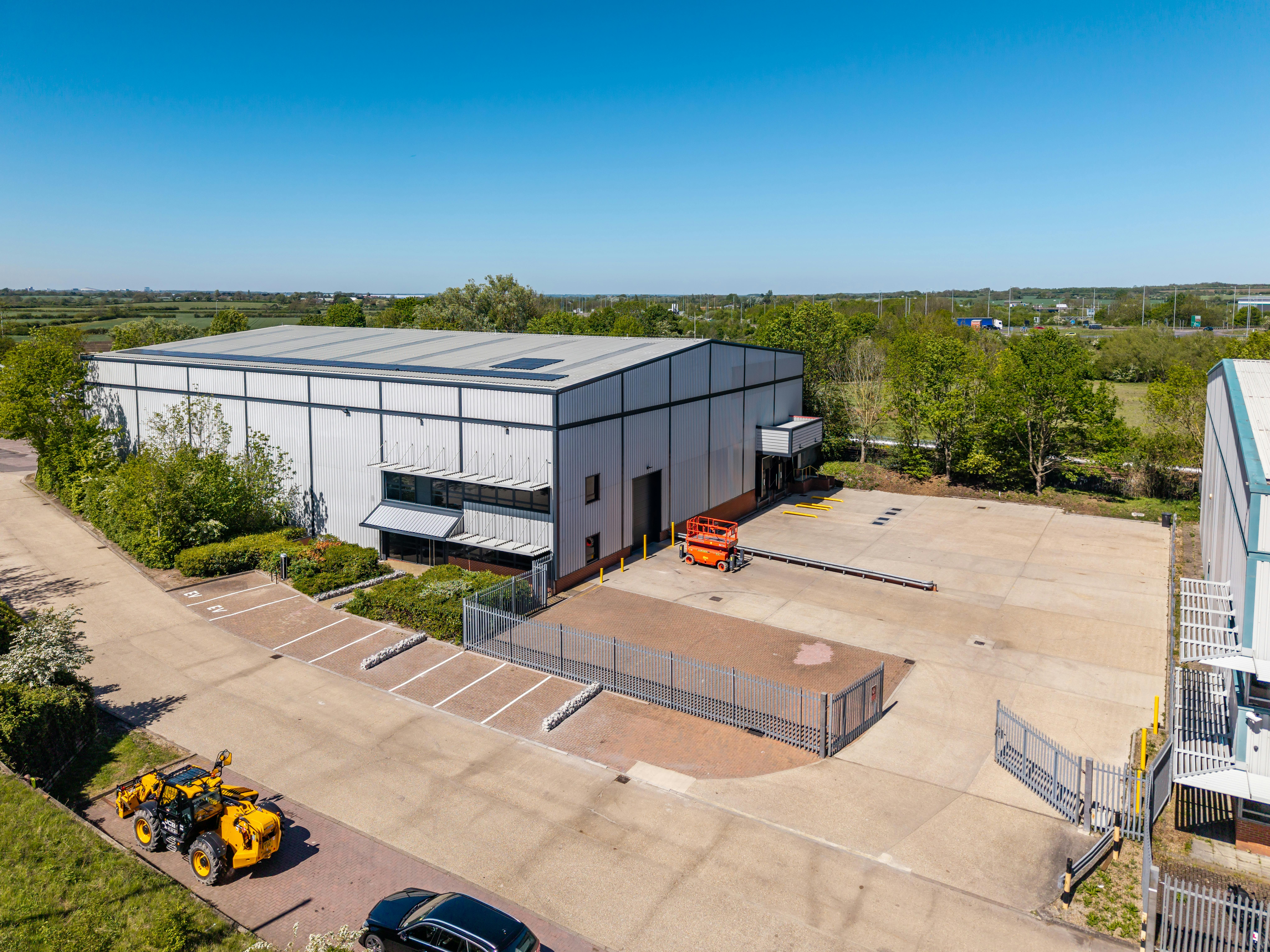 Crawley Crossing, Unit 3, Milton Keynes, Distribution Warehouse To Let - Crawley Crossing - Jct 13-87.jpg