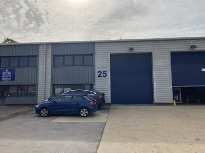 25 Vale Industrial Estate, Southern Road, Aylesbury, Industrial / Trade Counter / Warehouse / Workshops To Let - IMG_0290.JPEG