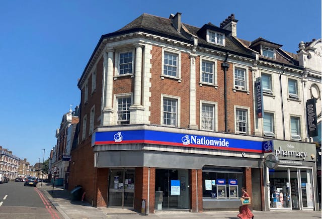 Prominent Corner Unit To Let, 152 Clapham High Street, London, Retail To Let - Main image 2.png