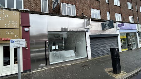 273 High Road, Loughton, Retail To Let - IMG_5100.jpg