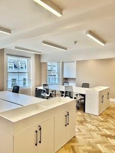 18-19 Albemarle Street, 19 Albemarle Street, London, Office To Let - Desks