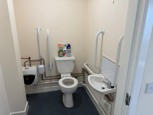 Unit 21H, Perth Airfield, Perth, Offices To Let - IMG_7215.JPG