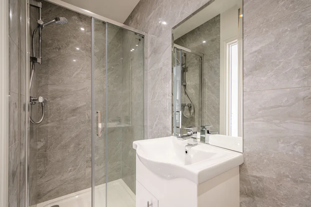 Flat A - 12 Hanbury Street - Hanbury St 1F  Low Res 7.jpg