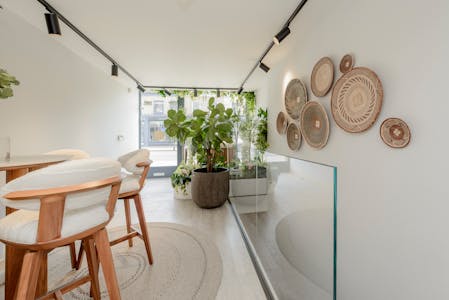 572 Kings Road, London, High Street Retail For Sale - 572 kings rd1719.jpg