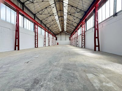 Unit 3, Park Royal, Industrial To Let - Dukes Road 2.jpg