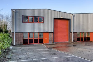 17 & 18 Lister Road Industrial Estate, Basingstoke, Industrial / Industrial To Let - Unit 18-7.jpg