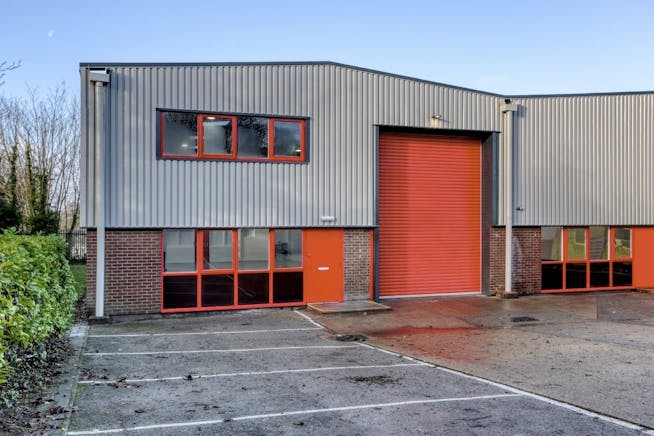 17 & 18 Lister Road Industrial Estate, Basingstoke, Industrial / Industrial To Let - Unit 18-7.jpg