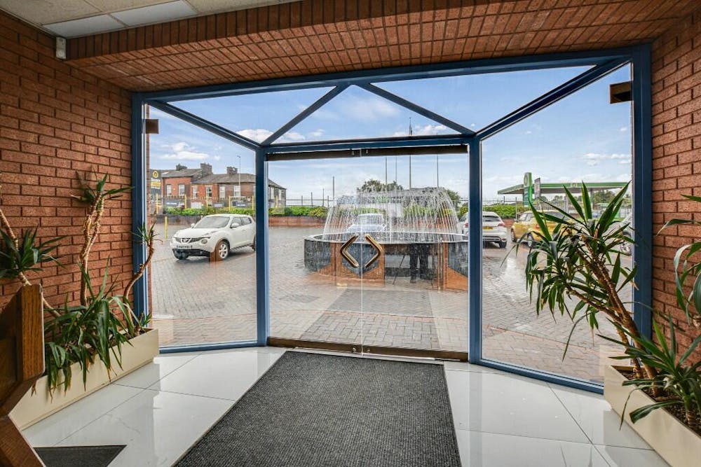 Atrium House - Internal