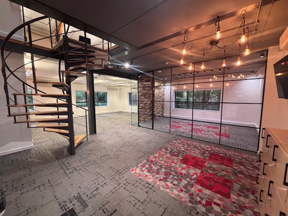 6 The Sanctuary, Ham Green, Office For Sale - IMG_9132.jpeg