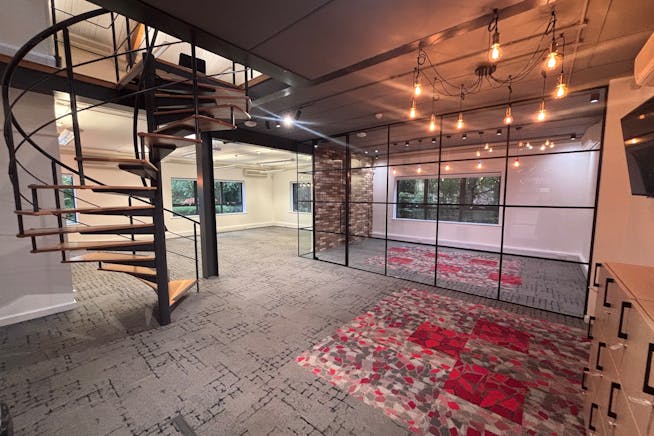 6 The Sanctuary, Ham Green, Office For Sale - IMG_9132.jpeg 6 The Sanctuary, Ham Green, Office For Sale - IMG_9132.jpeg