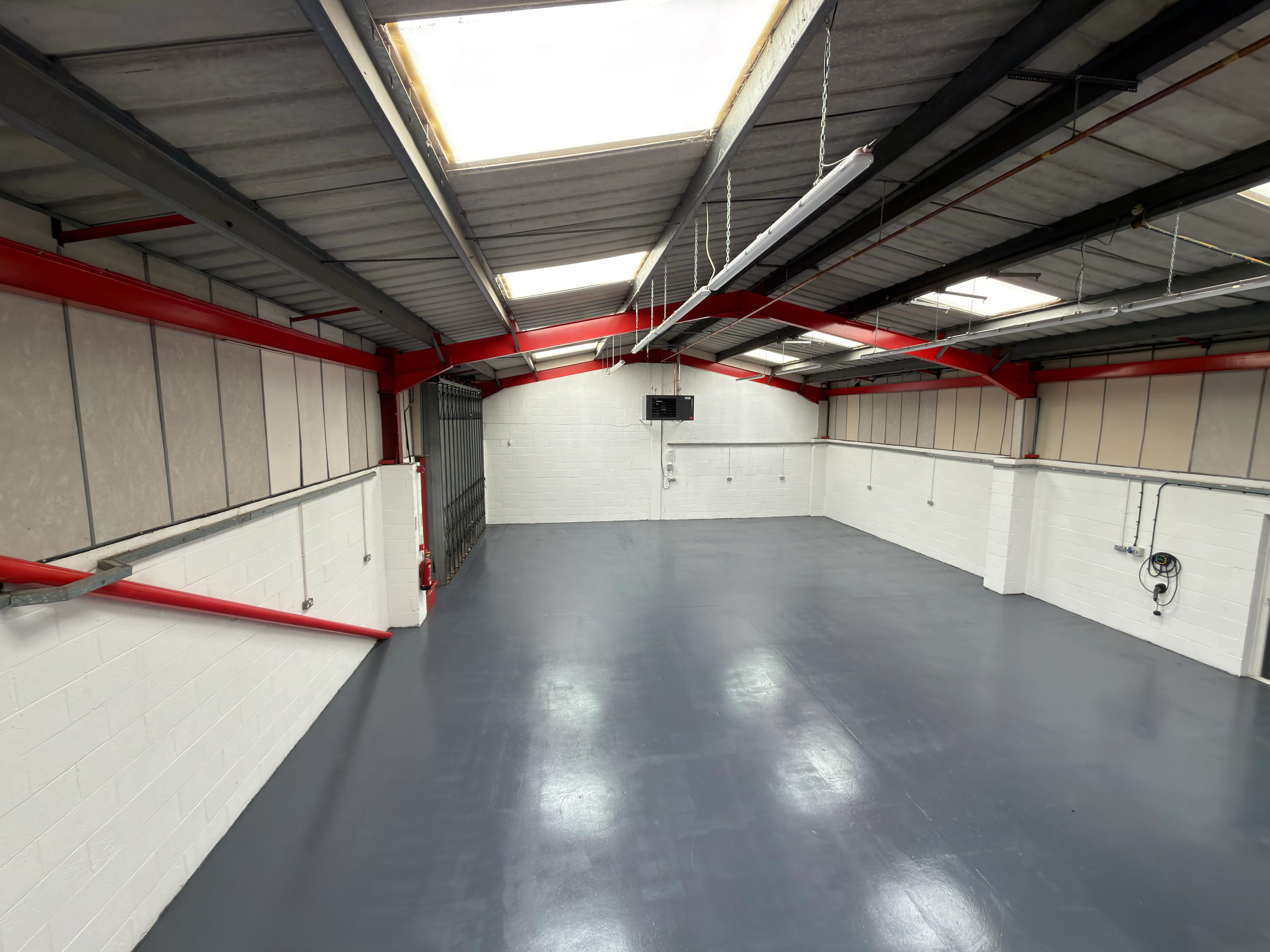 Unit 2 C R Bates Industrial Estate, High Wycombe, Industrial To Let - 20260727_091829715_iOS.jpg
