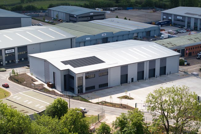 Revolution Hub, Aylesbury, Industrial To Let - DJI_20250528094729_0254_D.jpg