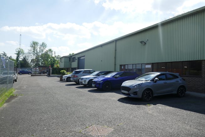 32 Bower Hill Industrial Estate, Bower Hill, Epping, Industrial / Other To Let - P1020772.JPG